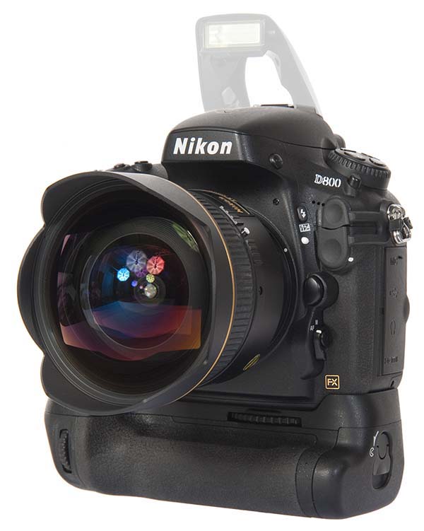 D800 with pop-up flash